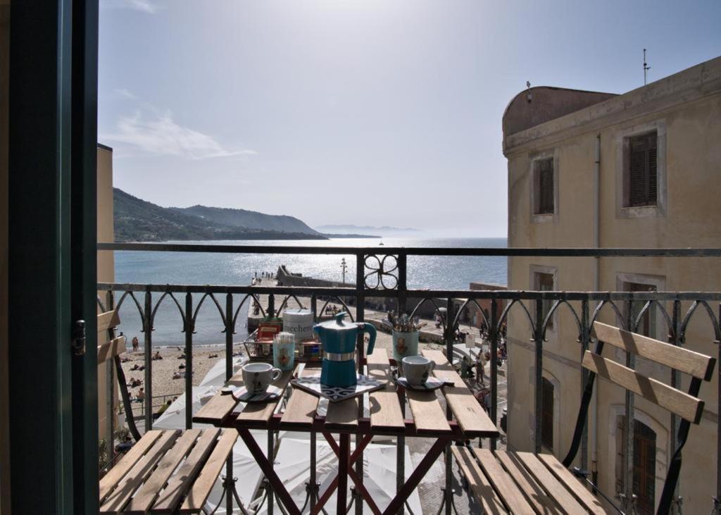 Apartamento Devalu Casa Del Mare Cefalú Exterior foto